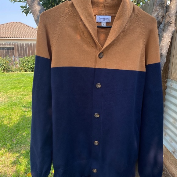 Hand Knit Cardigan - Picture 2 of 4